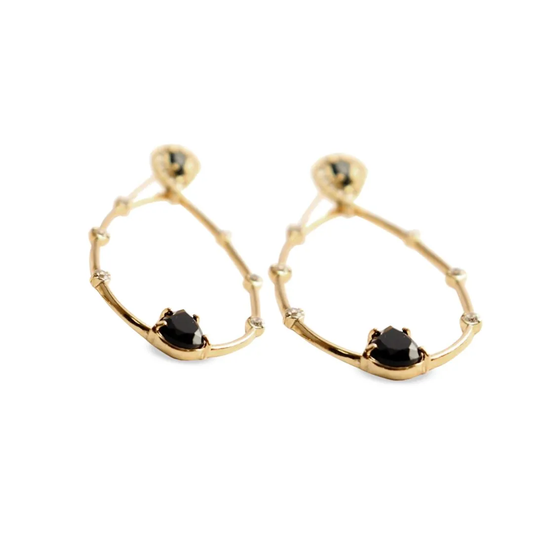 BRINCO GOTA STRASS E DUAS PEDRAS PRETAS 